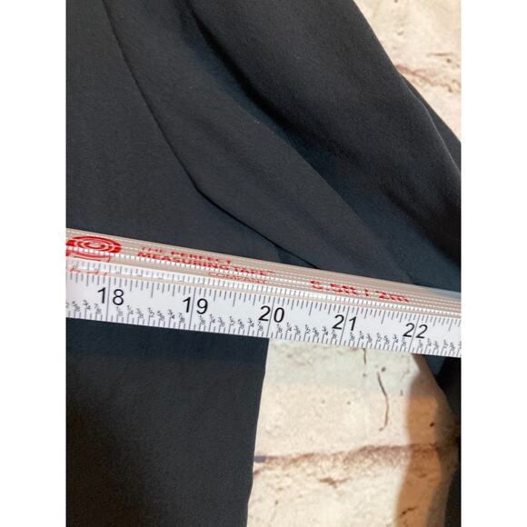 Talbots Pure Silk Top Womens 12 Petite Black Hidden Button Up Pleated Capsule - Picture 8 of 13